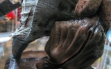 pyramid-head-13-limited-edition-pvc-statue-6